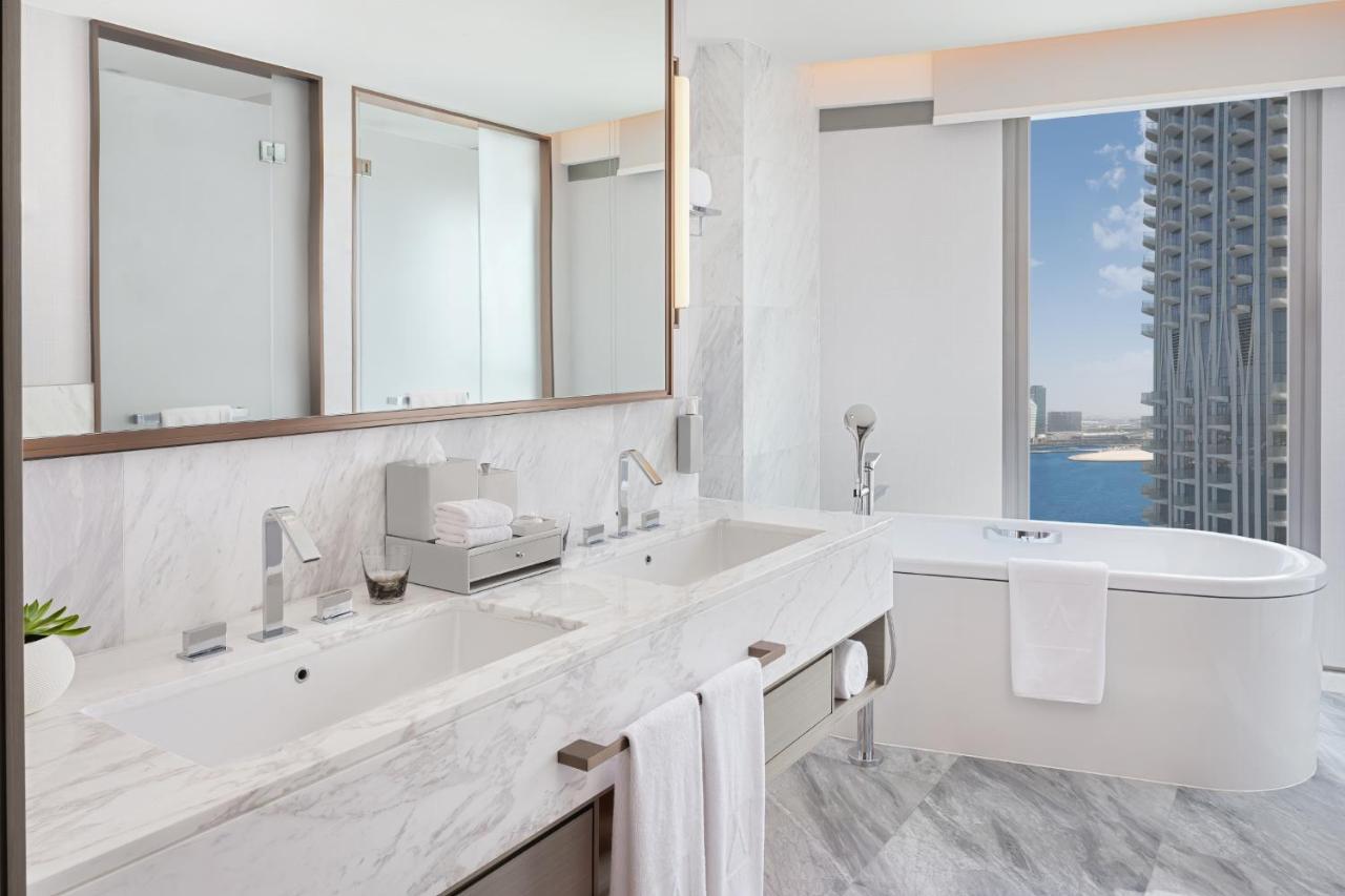Hotel Address Creek Harbour Dubái Exterior foto Bathroom