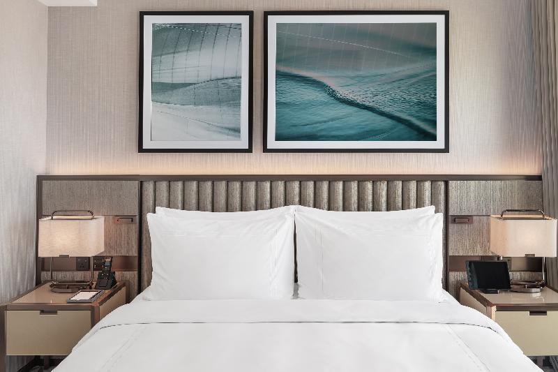 Hotel Address Creek Harbour Dubái Exterior foto Artwork by Mark Rothko