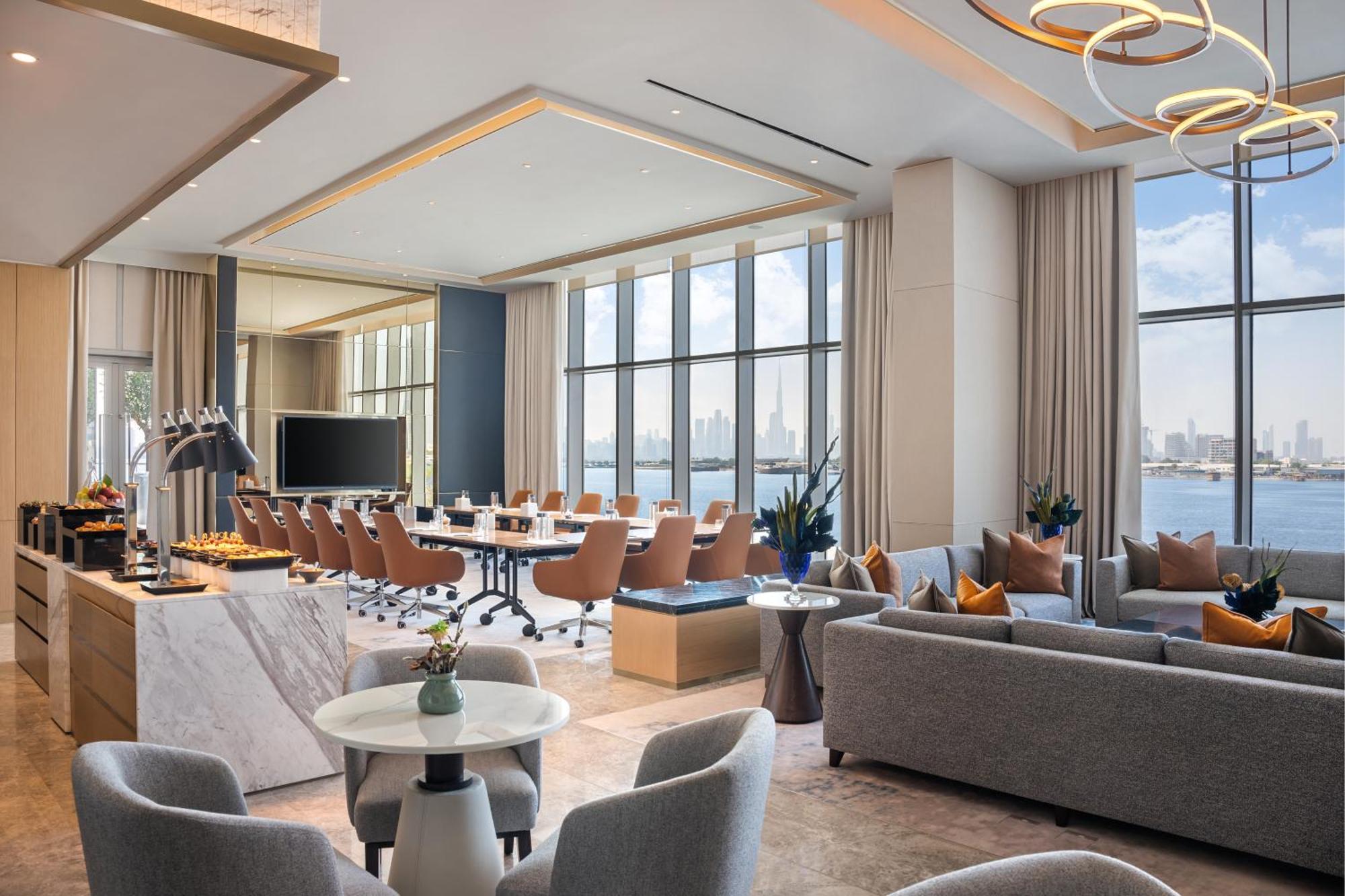 Hotel Address Creek Harbour Dubái Exterior foto The Executive Lounge at the Westin Dubai